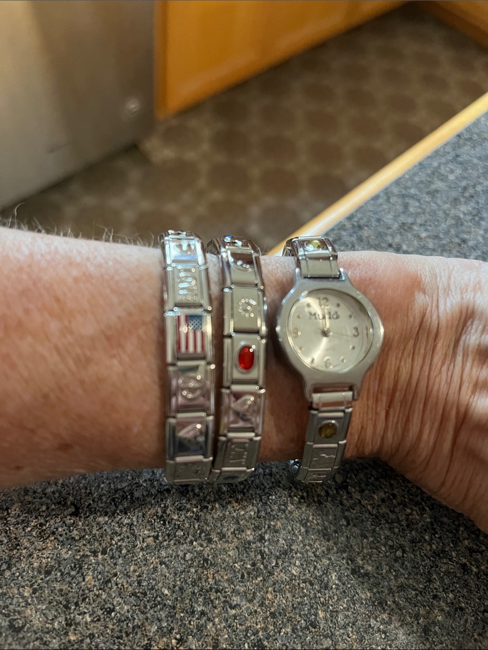 Mudd Stretch Italian watch and bracelets Vintage